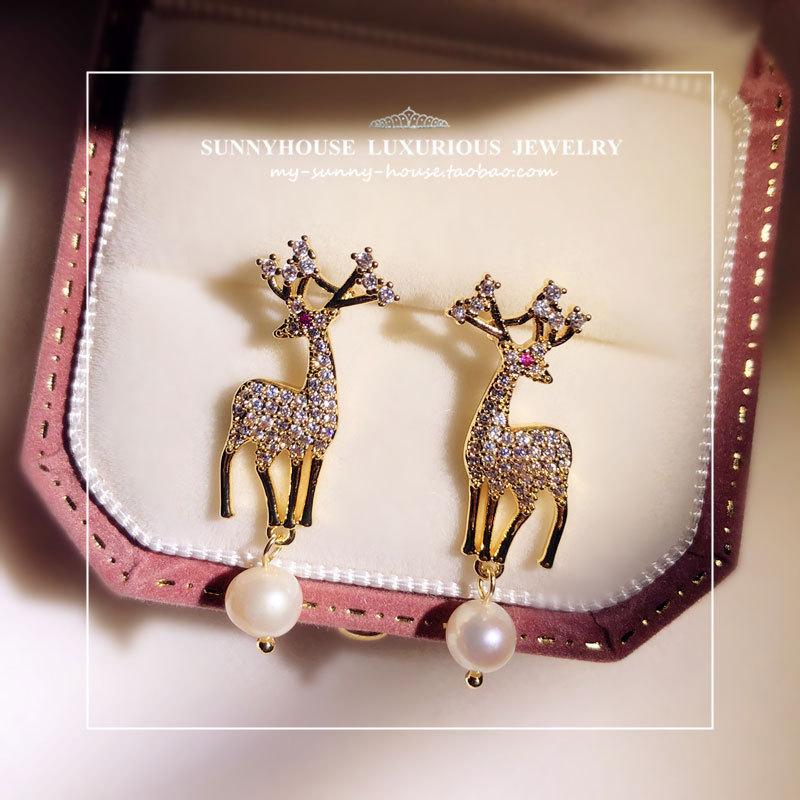 Оригинальные серьги с натуральным жемчугом из циркона и микрокристаллическим бриллиантом, милые серьги в тон 925 silver
Оригинальные серьги с натуральным жемчугом из циркона и микрокристаллическим бриллиантом, милые серьги в тон 925 silver