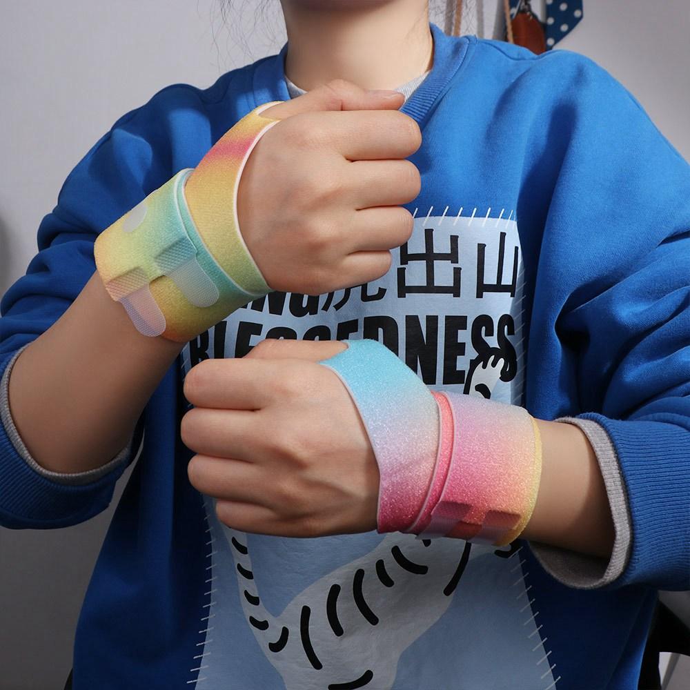 Sports Wristband Wrist Support Wraps Hand Protectors Thumb Finger Brace Tendinitis StyleC
Sports Wristband Wrist Support Wraps Hand Protectors Thumb Finger Brace Tendinitis StyleC
