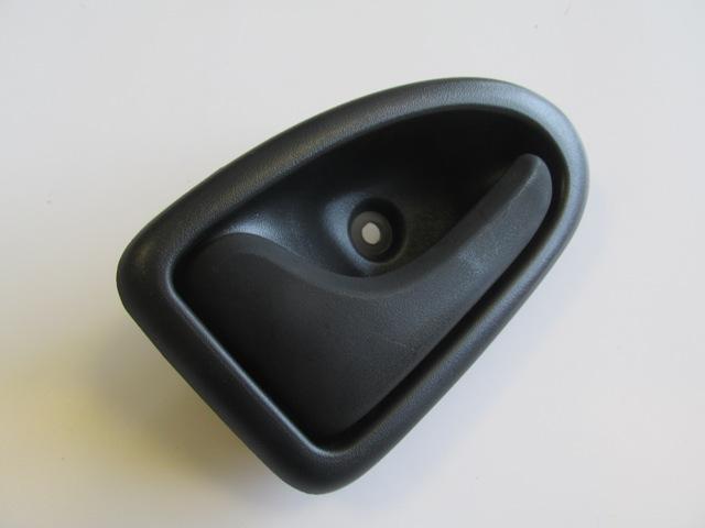 For Renault Scenıc 1 2000 2003 Rear Door Interior Opening Handle Left Handle Black 8200028994
For Renault Scenıc 1 2000 2003 Rear Door Interior Opening Handle Left Handle Black 8200028994