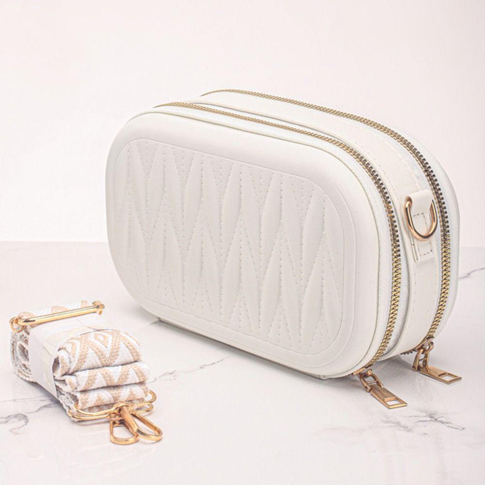 Trendy Travel Makeup Pouch PU Leather Waterproof Toiletry Organizer Summer Season коричневий
Trendy Travel Makeup Pouch PU Leather Waterproof Toiletry Organizer Summer Season коричневий