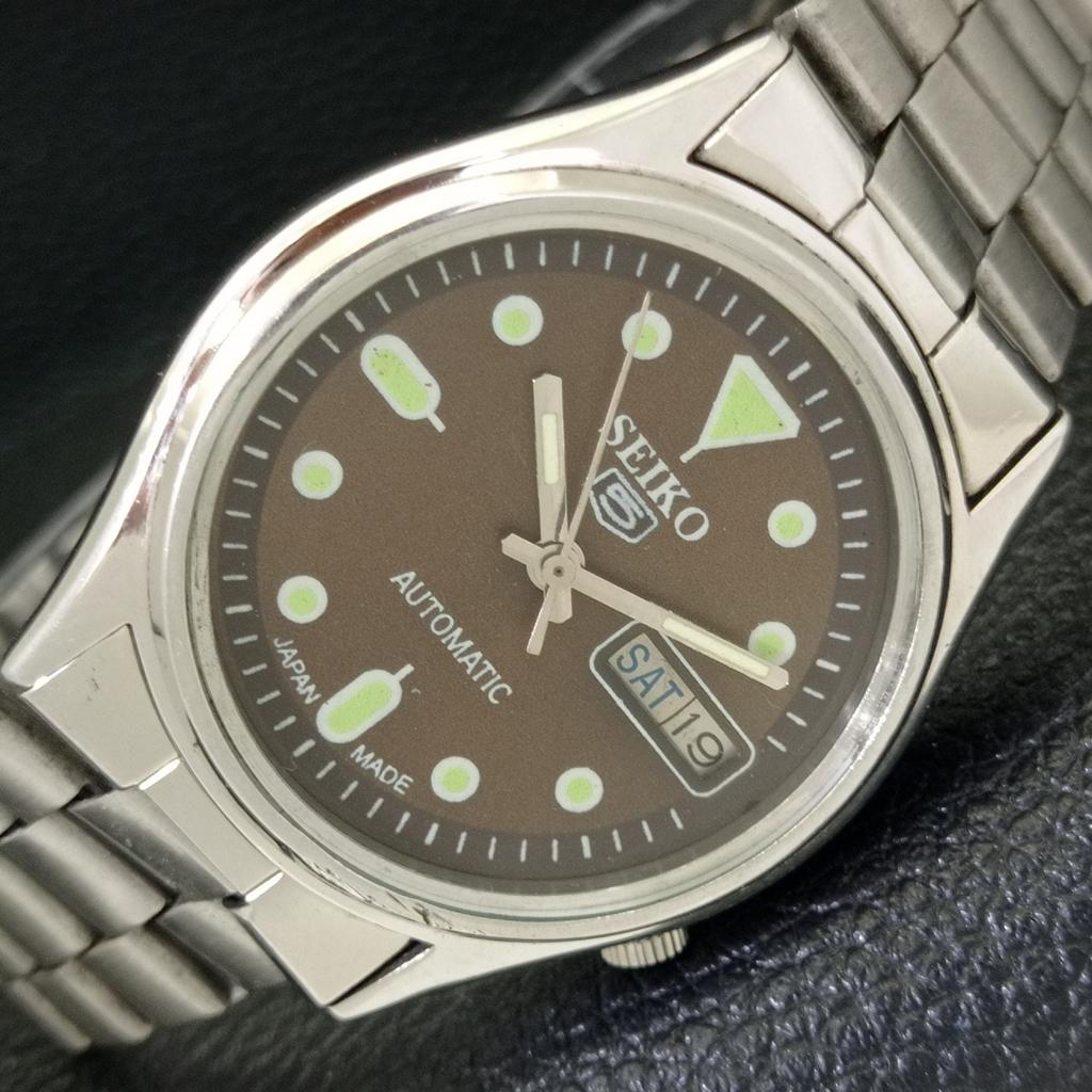 Б/у оригинальные старинные часы SEIKO 5 с автоподзаводом из Японии, мужские, коричневые, с циферблатом a434286-2 R120-a434286
Б/у оригинальные старинные часы SEIKO 5 с автоподзаводом из Японии, мужские, коричневые, с циферблатом a434286-2 R120-a434286