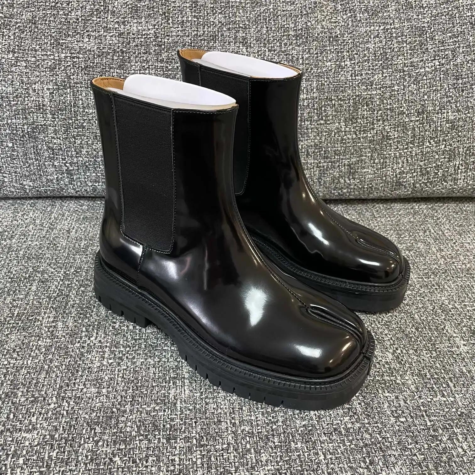 Роскошные женские ботинки челси из натуральной кожи, на платформе, с толстой подошвой, из коровьей кожи, женские короткие ботинки 40
Роскошные женские ботинки челси из натуральной кожи, на платформе, с толстой подошвой, из коровьей кожи, женские короткие ботинки 40