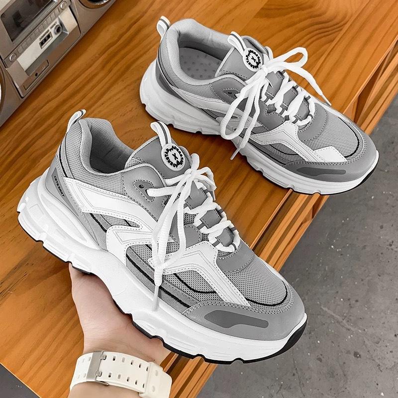 Men s shoes 2025 new trendy and versatile summer breathable thin mesh sports and leisure heightening Hong Kong style dad trendy shoes 39
Men s shoes 2025 new trendy and versatile summer breathable thin mesh sports and leisure heightening Hong Kong style dad trendy shoes 39
