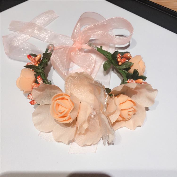 Korean Bridal Floral Wreath Headband for Beach and Photography Sessions
Korean Bridal Floral Wreath Headband for Beach and Photography Sessions