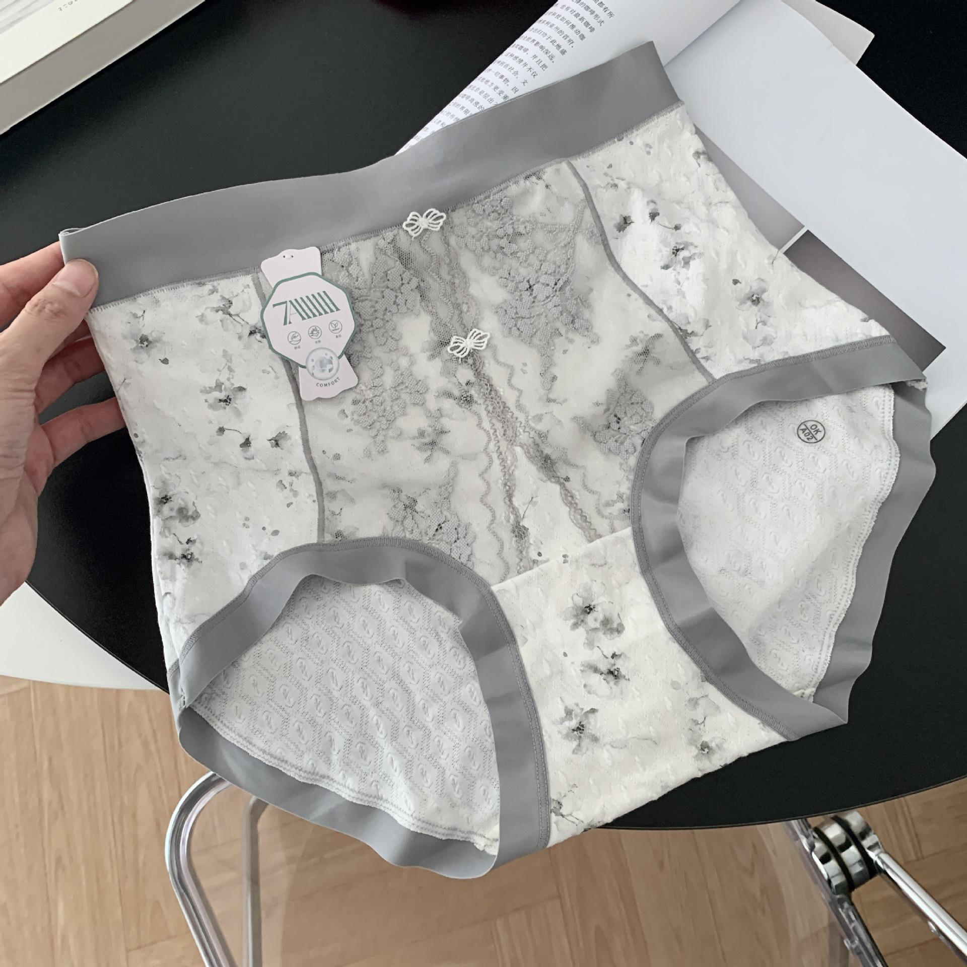 Plus Size Women s Spring and Autumn Lace Jacquard Cotton 7A Anti Bacterial High Waist Tummy Tucking Underwear XL сірий
Plus Size Women s Spring and Autumn Lace Jacquard Cotton 7A Anti Bacterial High Waist Tummy Tucking Underwear XL сірий