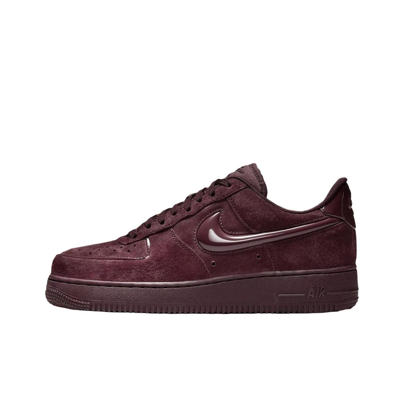 Женские кроссовки Nike Air Force 1 Low 07 Burgundy Crush Красные HV4406-600 35.5
Женские кроссовки Nike Air Force 1 Low 07 Burgundy Crush Красные HV4406-600 35.5