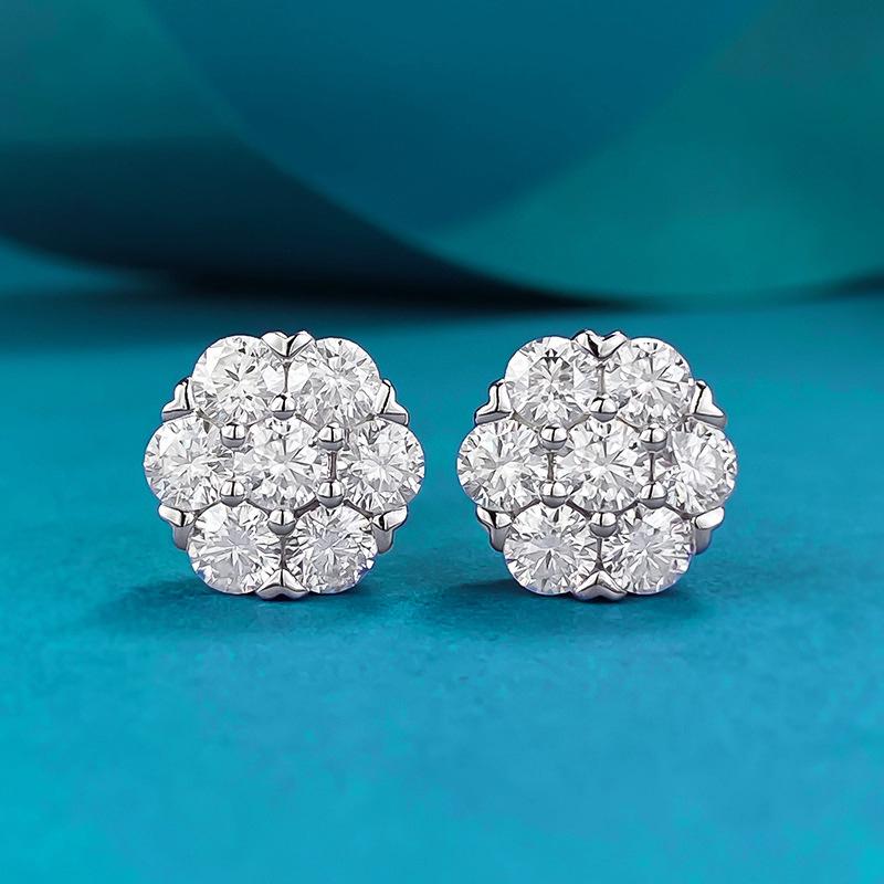 European-American S925 Sterling Silver Moissanite Flower Stud Earrings - Hip-Hop Style, Hot-Selling, Live Streaming Trend 925 Silver
European-American S925 Sterling Silver Moissanite Flower Stud Earrings - Hip-Hop Style, Hot-Selling, Live Streaming Trend 925 Silver