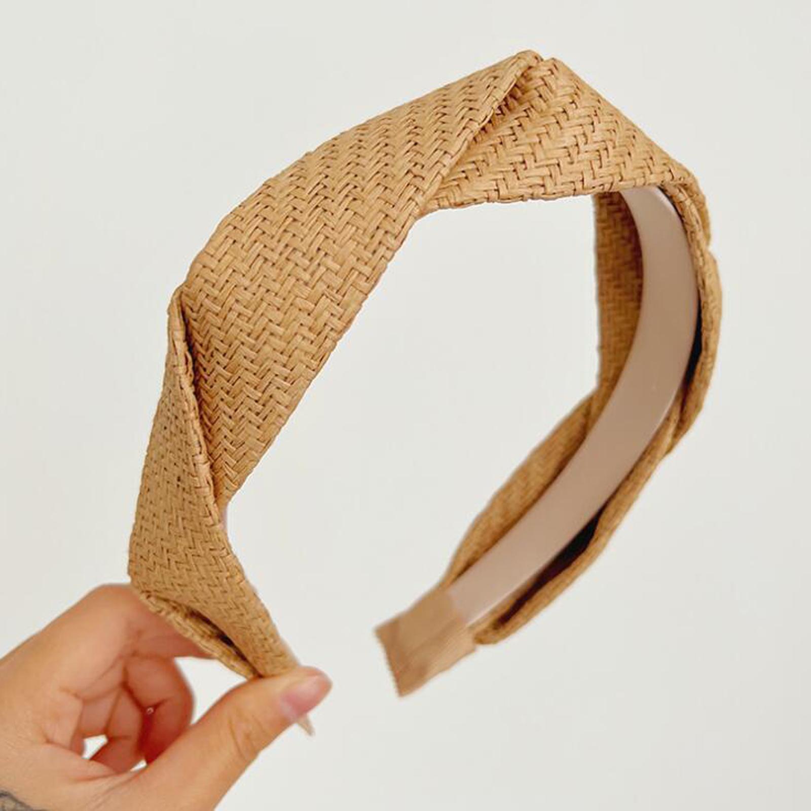 PROLY Новая Мода Женские Аксессуары для Волос Ручной Работы Плетеная Соломенная Повязка на Голову Взрослая Светлый Цвет Летний Головной Убор Повязка для Волос
PROLY Новая Мода Женские Аксессуары для Волос Ручной Работы Плетеная Соломенная Повязка на Голову Взрослая Светлый Цвет Летний Головной Убор Повязка для Волос