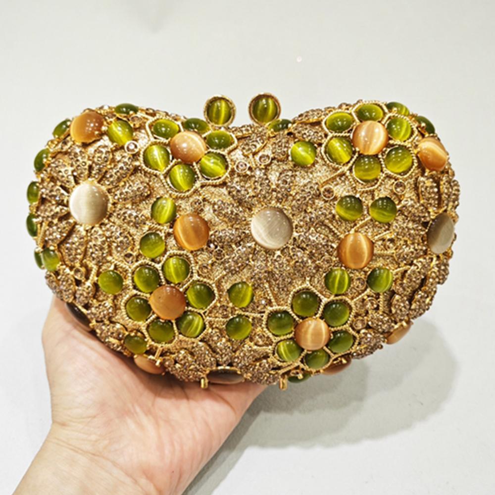 WHTUOHENG Green Stone Bags Heart Shape Silver Crystal Evening Purses Women s Diamond Wedding Bridal Clutches Rhinestone Bags 18.5cmX12cmX7cm
WHTUOHENG Green Stone Bags Heart Shape Silver Crystal Evening Purses Women s Diamond Wedding Bridal Clutches Rhinestone Bags 18.5cmX12cmX7cm