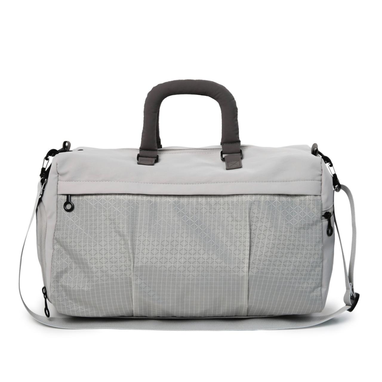 Large capacity short trip bag men s and women s fashion portable duffel bag light leisure sports fitness bag світло-сірого кольору
Large capacity short trip bag men s and women s fashion portable duffel bag light leisure sports fitness bag світло-сірого кольору