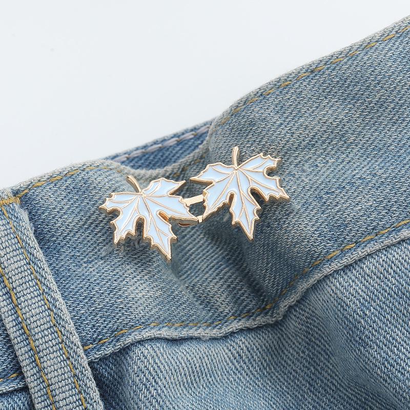 Maple Leaf Adjustable Waist Cincher: Nail-Free Metal Button Set for Jeans синій
Maple Leaf Adjustable Waist Cincher: Nail-Free Metal Button Set for Jeans синій