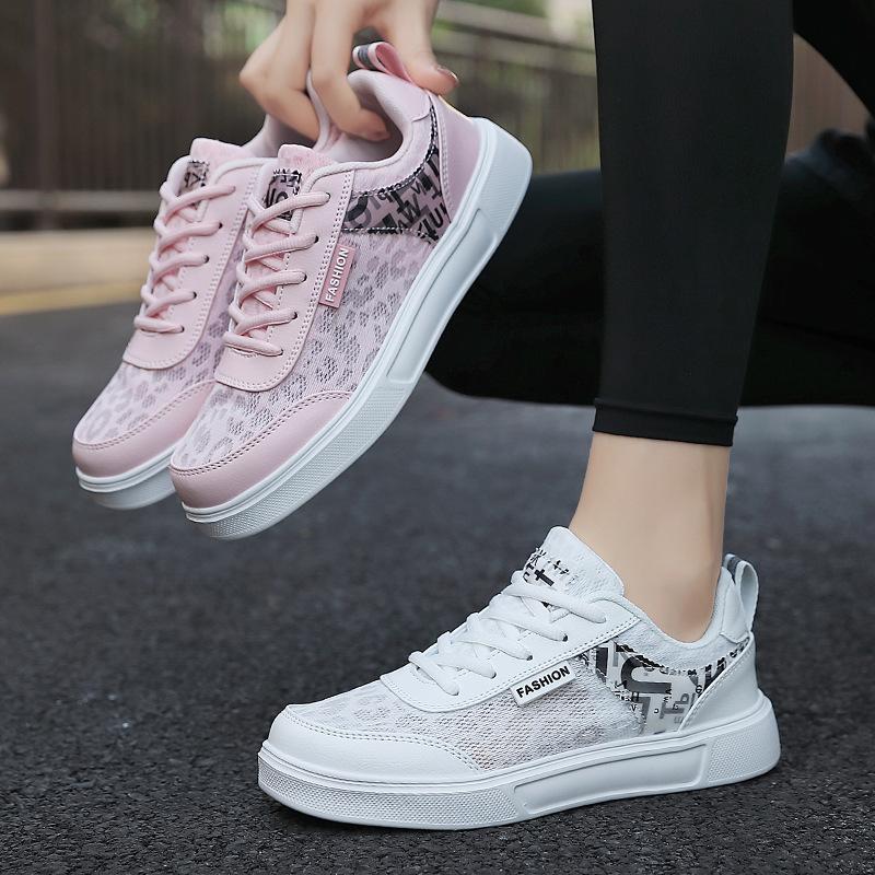 Little white shoes women s daily casual sports shoes travel shoes fried street shoes outdoor hiking shoes non-slip breathable running shoes 35
Little white shoes women s daily casual sports shoes travel shoes fried street shoes outdoor hiking shoes non-slip breathable running shoes 35
