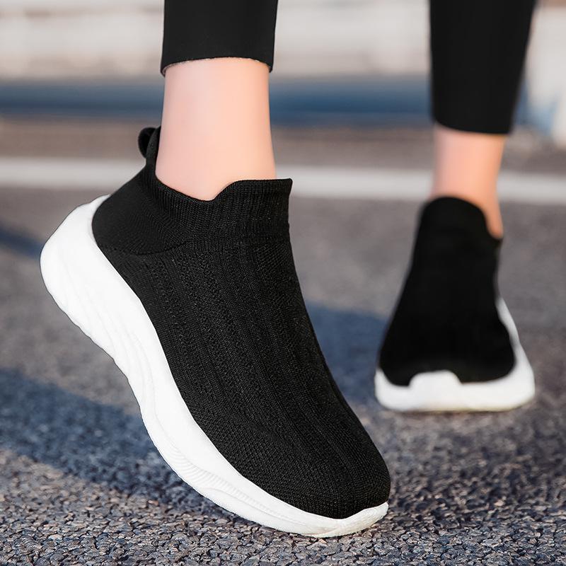 Couple new casual sports shoes running shoes soft-soled lazy shoes trend flying woven one pedal 45
Couple new casual sports shoes running shoes soft-soled lazy shoes trend flying woven one pedal 45