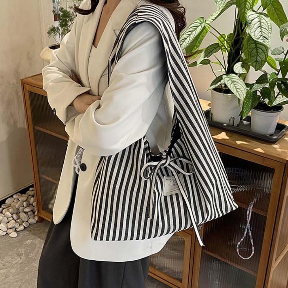 Sweet Double-sided Shoulder Pouch Bow Women Tote Bag Portable Denim Blue Handbag Summer зелений
Sweet Double-sided Shoulder Pouch Bow Women Tote Bag Portable Denim Blue Handbag Summer зелений