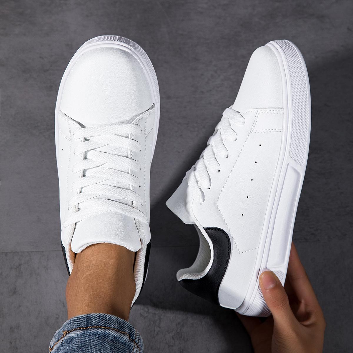 Spring and Autumn Outdoor White Shoes Men s Trendy Men s Height Increasing Couple Sports and Leisure Board Shoes 45
Spring and Autumn Outdoor White Shoes Men s Trendy Men s Height Increasing Couple Sports and Leisure Board Shoes 45