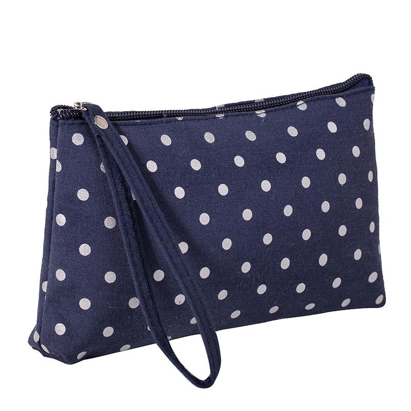 Makeup Portable Bag With Bright Dot Print Travel Large Capacity Zipper Bag Wash StyleA
Makeup Portable Bag With Bright Dot Print Travel Large Capacity Zipper Bag Wash StyleA