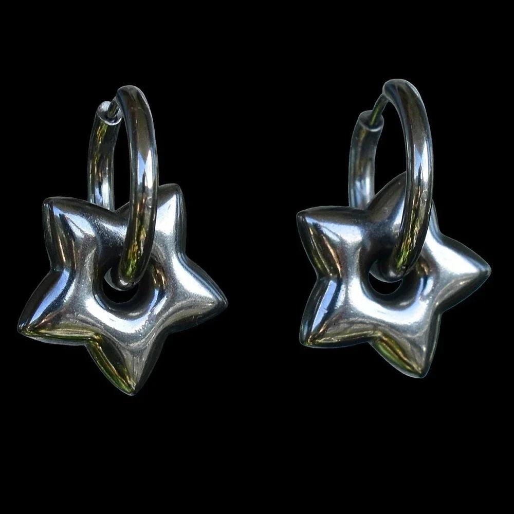 Classic Stainless Steel Heart Star Hoop Earrings for Women Goth Punk Hip Hop Silver Color Jewelry Female Earrings
Classic Stainless Steel Heart Star Hoop Earrings for Women Goth Punk Hip Hop Silver Color Jewelry Female Earrings