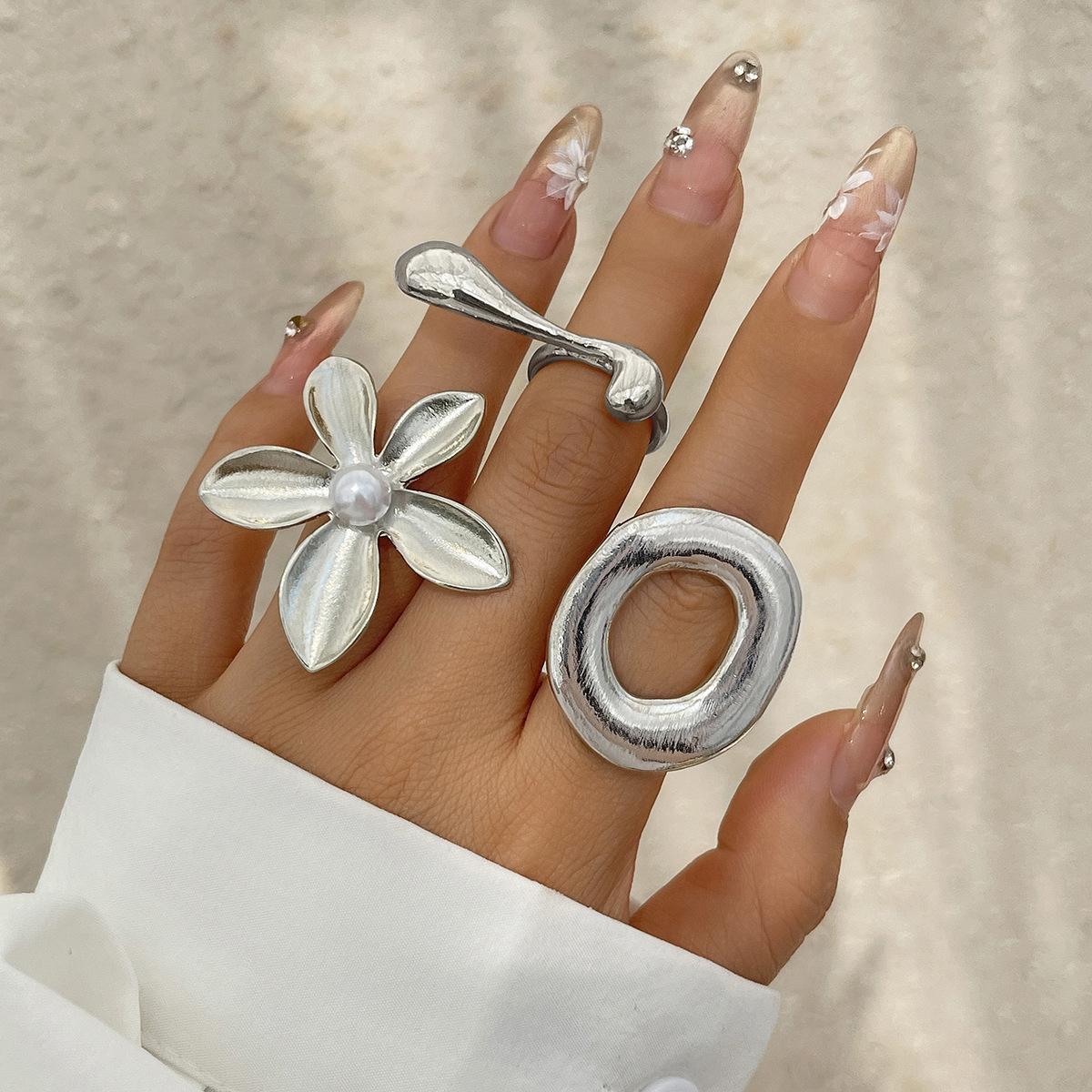 ins cold wind irregular water drop opening ring, fashionable texture flower pearl ring Ring
ins cold wind irregular water drop opening ring, fashionable texture flower pearl ring Ring