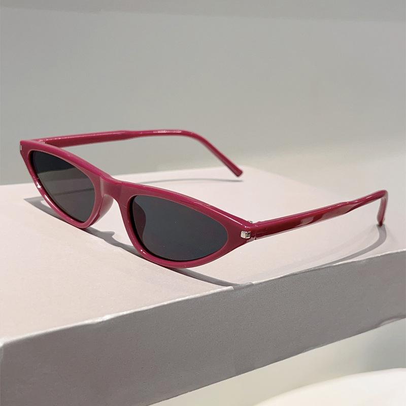 New Rivet Vintage Triangle Cat Eye Sunglasses Women For Men Luxury Brand Designer Sun Glasses Punk Popular Hip Hop Eyewear Uv400
New Rivet Vintage Triangle Cat Eye Sunglasses Women For Men Luxury Brand Designer Sun Glasses Punk Popular Hip Hop Eyewear Uv400