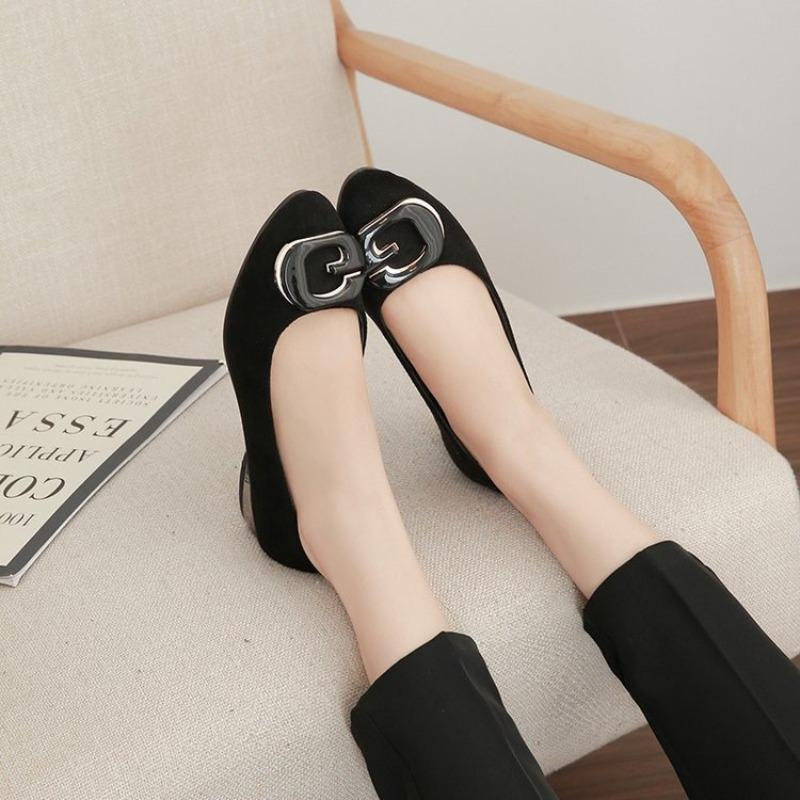 Осень новая мягкая кожа Дуду универсальные новые мягкие подошвы туфли-лодочки из мягкой кожи на низком каблуке женские туфли 40 чёрный
Осень новая мягкая кожа Дуду универсальные новые мягкие подошвы туфли-лодочки из мягкой кожи на низком каблуке женские туфли 40 чёрный