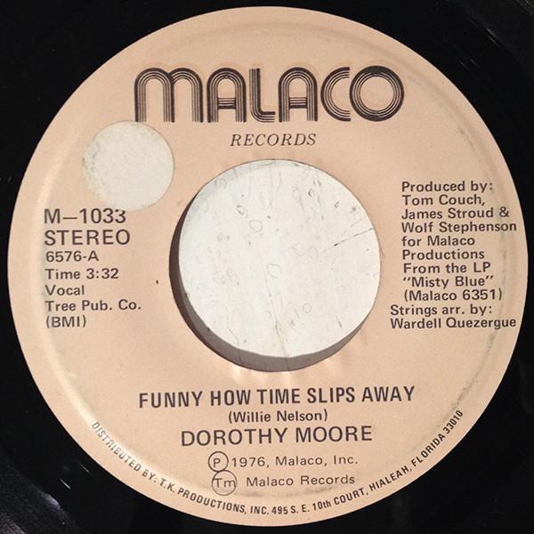 7inch Record DOROTHY MOORE - Funny How Time Slips Away / Ain t T M1033 Malaco Records 1976 Canada Soul/Funk Used
7inch Record DOROTHY MOORE - Funny How Time Slips Away / Ain t T M1033 Malaco Records 1976 Canada Soul/Funk Used