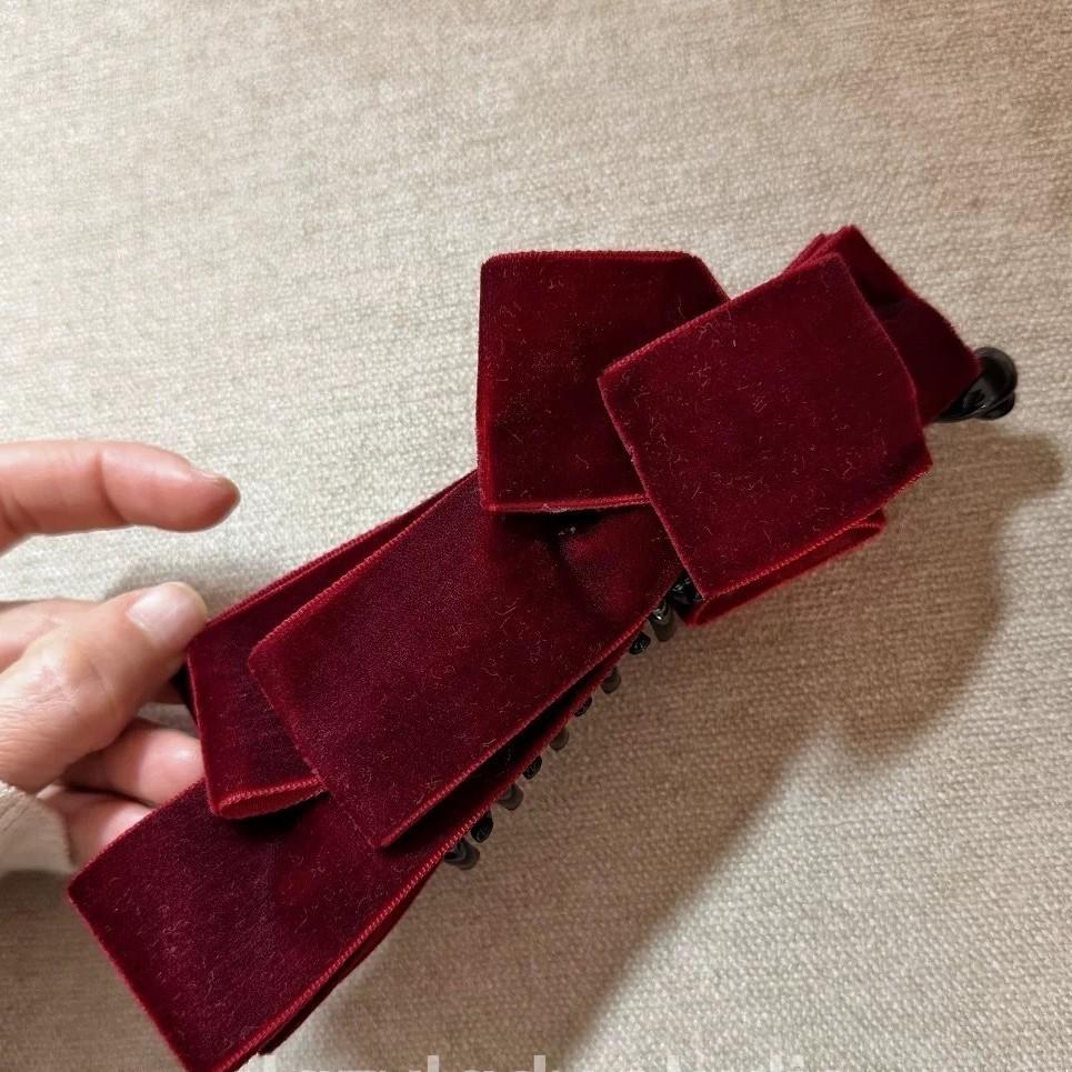 Retro Suede Double Bow Banana Hair Claw Clip for Women, 2025 Style бордовый
Retro Suede Double Bow Banana Hair Claw Clip for Women, 2025 Style бордовый