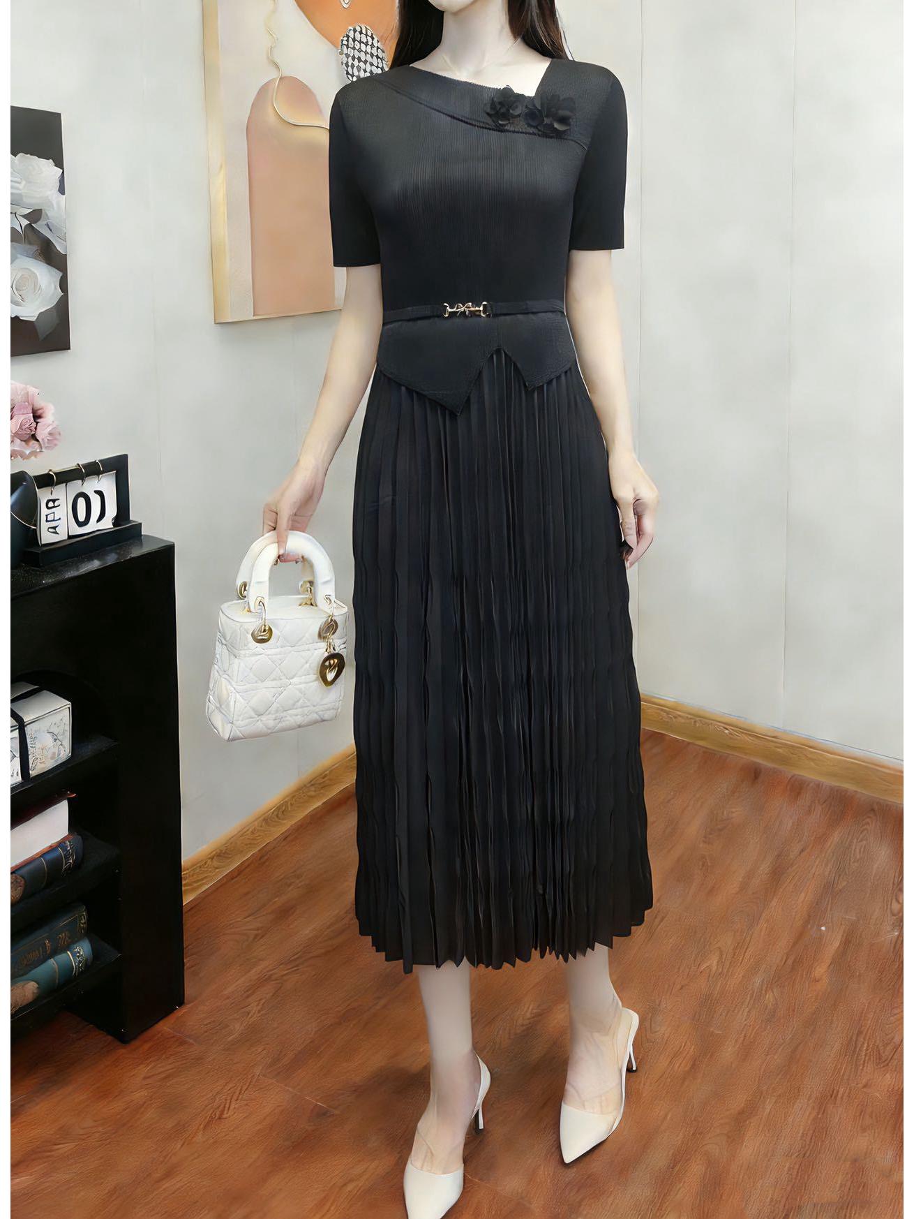 Summer Short Sleeve Asymmetrical Neck Patchwork Dress - Handmade Pleats, Slim Fit, Fashionable French Style One Size чорний
Summer Short Sleeve Asymmetrical Neck Patchwork Dress - Handmade Pleats, Slim Fit, Fashionable French Style One Size чорний