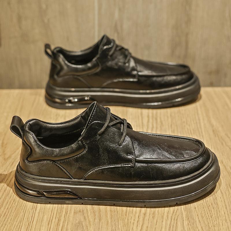 Men s shoes spring new leather leather shoes British wear-resistant heightening casual versatile retro sports fashion tooling board shoes 44 чорний
Men s shoes spring new leather leather shoes British wear-resistant heightening casual versatile retro sports fashion tooling board shoes 44 чорний