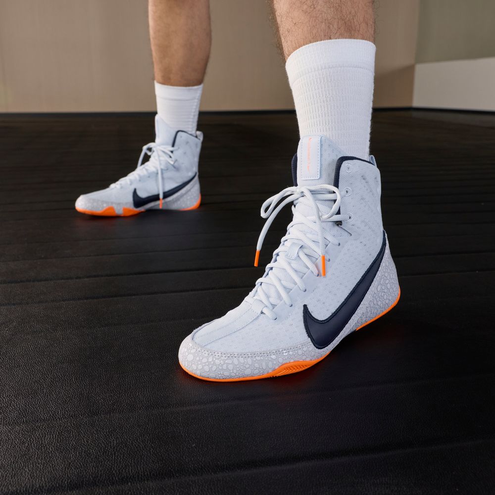 Nike Machomai 3 SE Electric Pack Olympic Safari 39
Nike Machomai 3 SE Electric Pack Olympic Safari 39