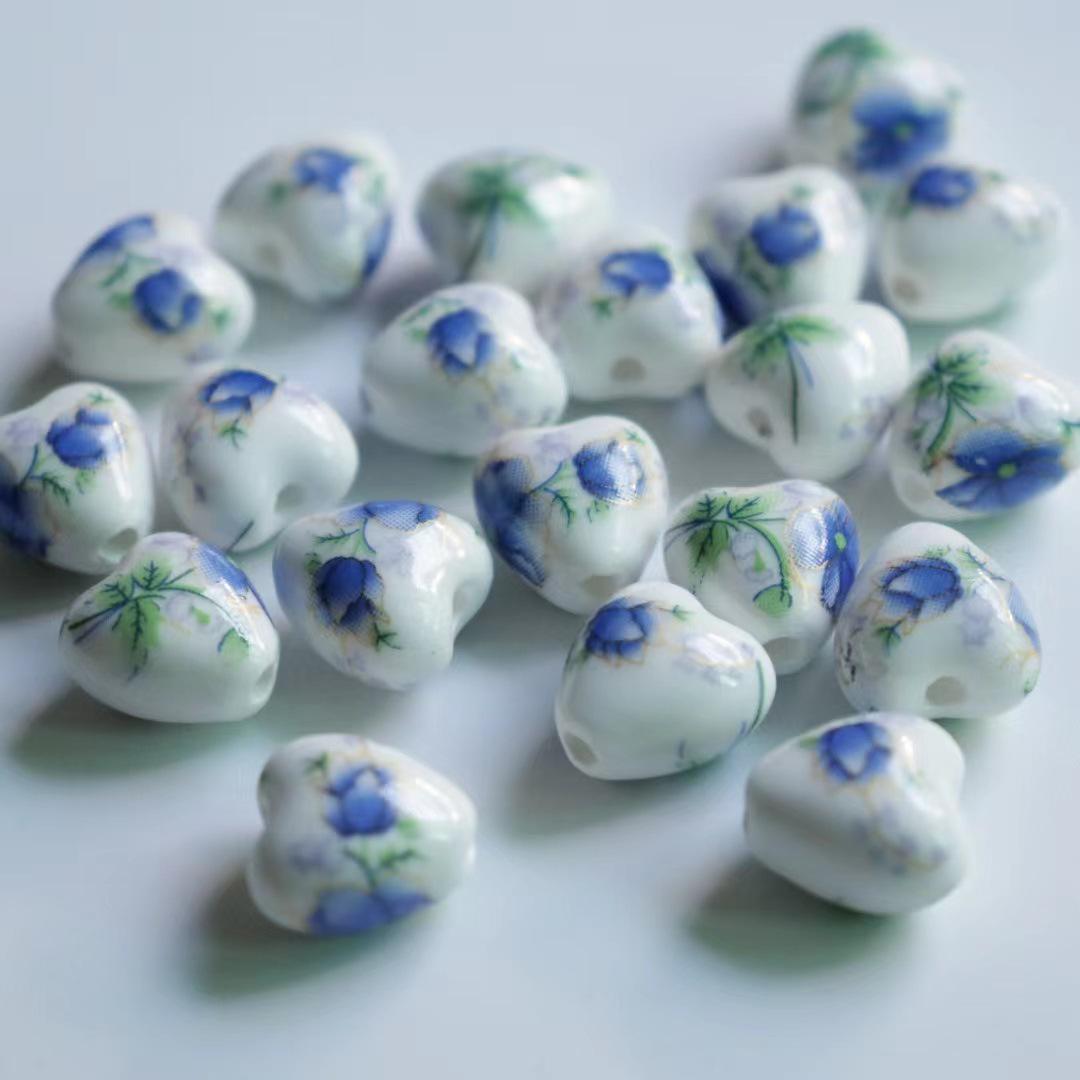 Цветные керамические бусины в форме сердца для DIY ювелирных аксессуаров 10 pieces
Цветные керамические бусины в форме сердца для DIY ювелирных аксессуаров 10 pieces