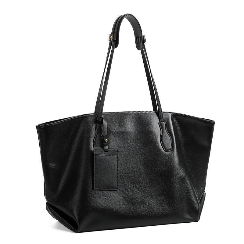 Premium Vegetable-Tanned Leather Women s Tote Bag - Large Capacity, High-Quality, Single Shoulder Bag, 2025 Commuter Edition. 50*17*18.5 чорний
Premium Vegetable-Tanned Leather Women s Tote Bag - Large Capacity, High-Quality, Single Shoulder Bag, 2025 Commuter Edition. 50*17*18.5 чорний