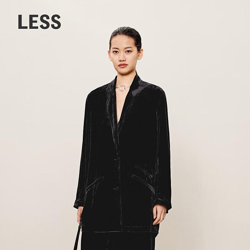 LESS Autumn Collection Loose Fit Blazer S
LESS Autumn Collection Loose Fit Blazer S