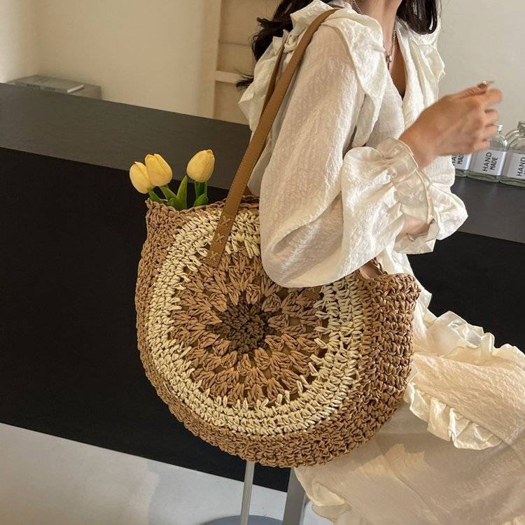 Korean Minimalist Handwoven Straw Bag - Forest Style Large Capacity Woven Shoulder Crossbody Beach Tote синій
Korean Minimalist Handwoven Straw Bag - Forest Style Large Capacity Woven Shoulder Crossbody Beach Tote синій