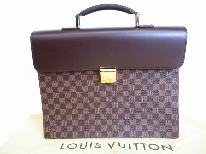 Автентичний коричневий шкіряний портфель LOUIS VUITTON Damier Business Case Altona PM №8273 Відремонтований
Автентичний коричневий шкіряний портфель LOUIS VUITTON Damier Business Case Altona PM №8273 Відремонтований