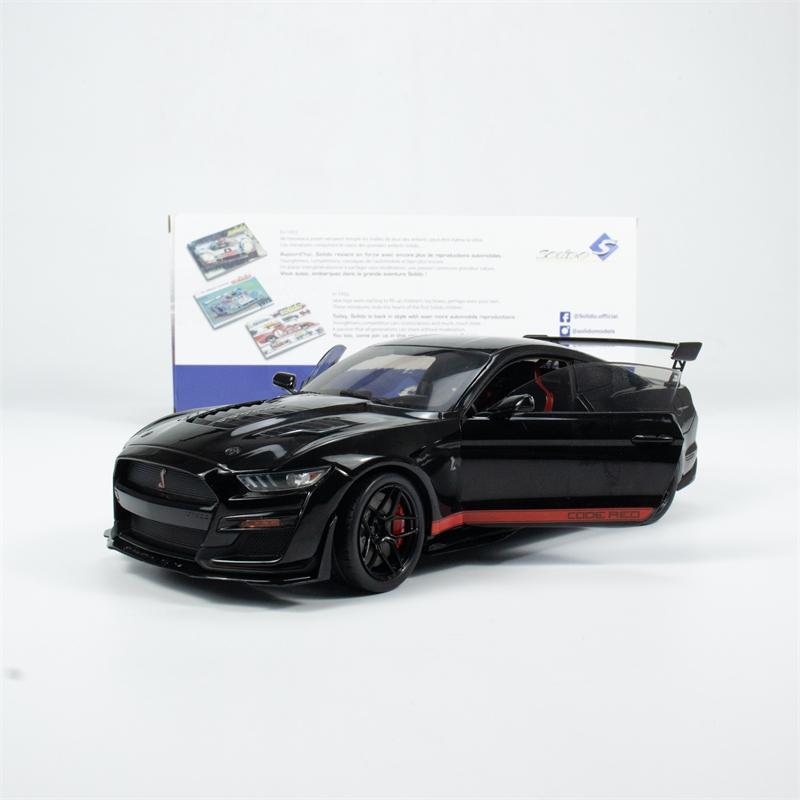 Литой солидо 1:18 масштаб SHELBY GT500 BLACK модель автомобиля из сплава коллекционная игрушка подарок сувенир украшение для витрины
Литой солидо 1:18 масштаб SHELBY GT500 BLACK модель автомобиля из сплава коллекционная игрушка подарок сувенир украшение для витрины