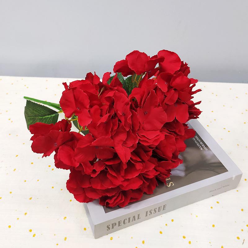 Road lead photography flower wall props decorative hand bouquet, wedding simulation hydrangea
Road lead photography flower wall props decorative hand bouquet, wedding simulation hydrangea