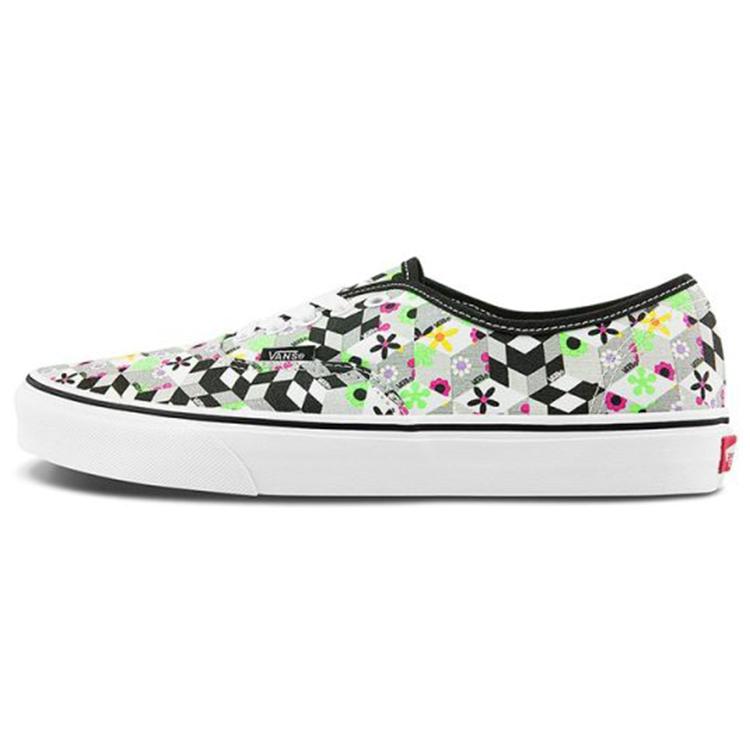 Vans Authentic CHECKER CUBE Black VN0A348A3XR 38
Vans Authentic CHECKER CUBE Black VN0A348A3XR 38