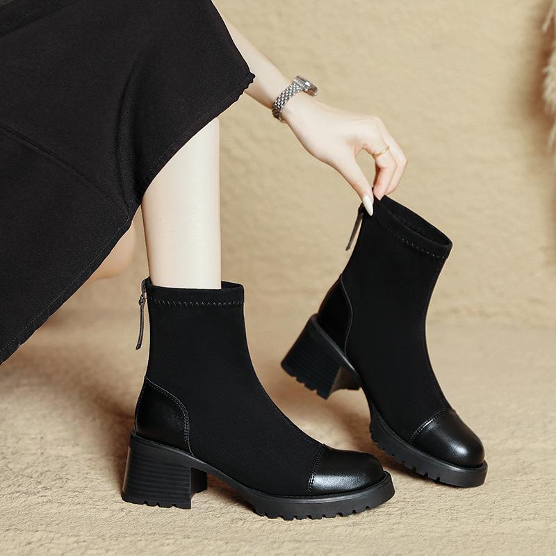 Женские ботинки Мартин 2025 новые осенне-зимние женские ботинки в британском стиле на толстом каблуке на толстой подошве короткие ботинки французские тонкие ботинки средней высоты 35 чёрный
Женские ботинки Мартин 2025 новые осенне-зимние женские ботинки в британском стиле на толстом каблуке на толстой подошве короткие ботинки французские тонкие ботинки средней высоты 35 чёрный