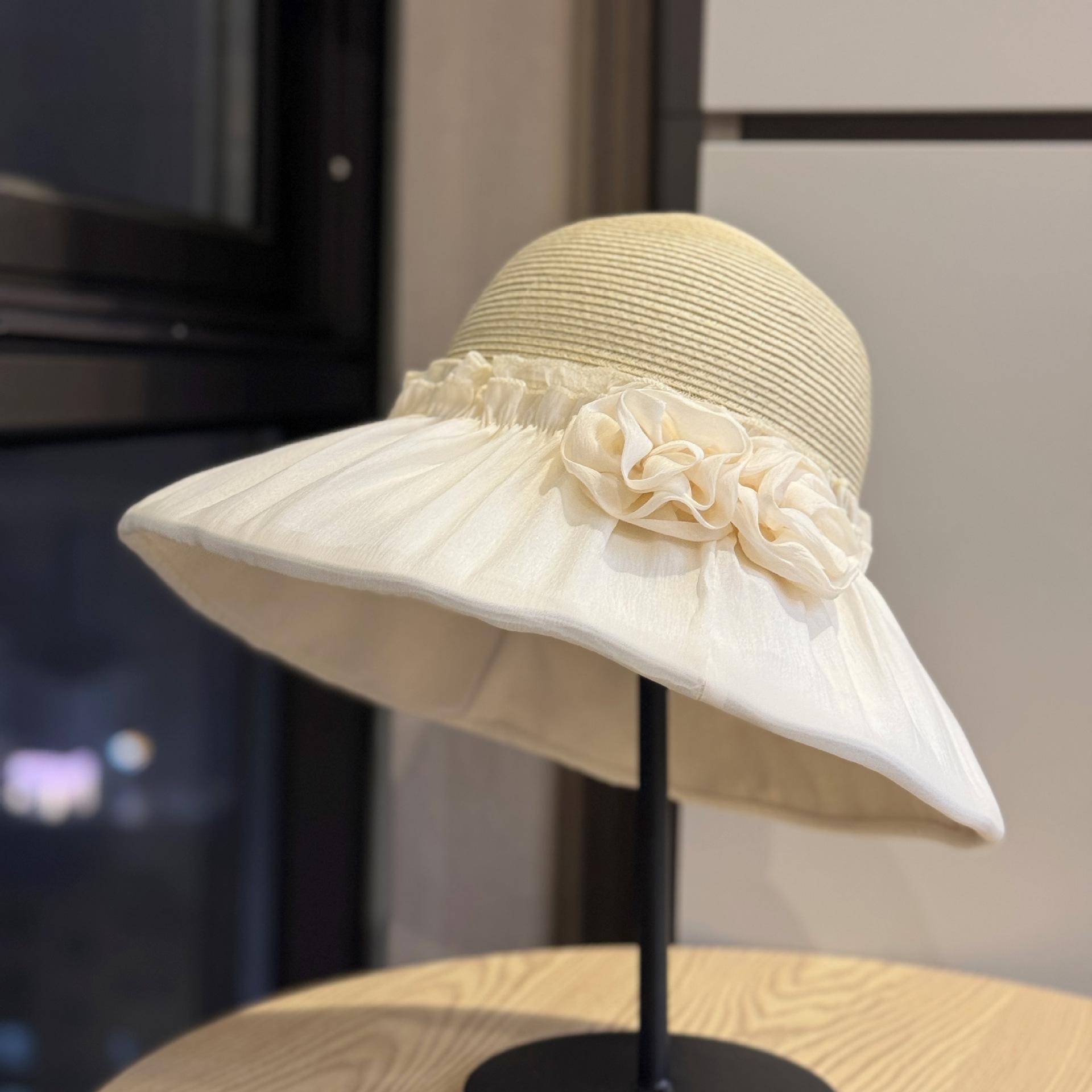 Korean-style elegant floral-decorated wide-brimmed straw fisherman hat for women2026New Spring and Summer Beach Sunshade Trend Adult54-60Adjustable бежевый
Korean-style elegant floral-decorated wide-brimmed straw fisherman hat for women2026New Spring and Summer Beach Sunshade Trend Adult54-60Adjustable бежевый
