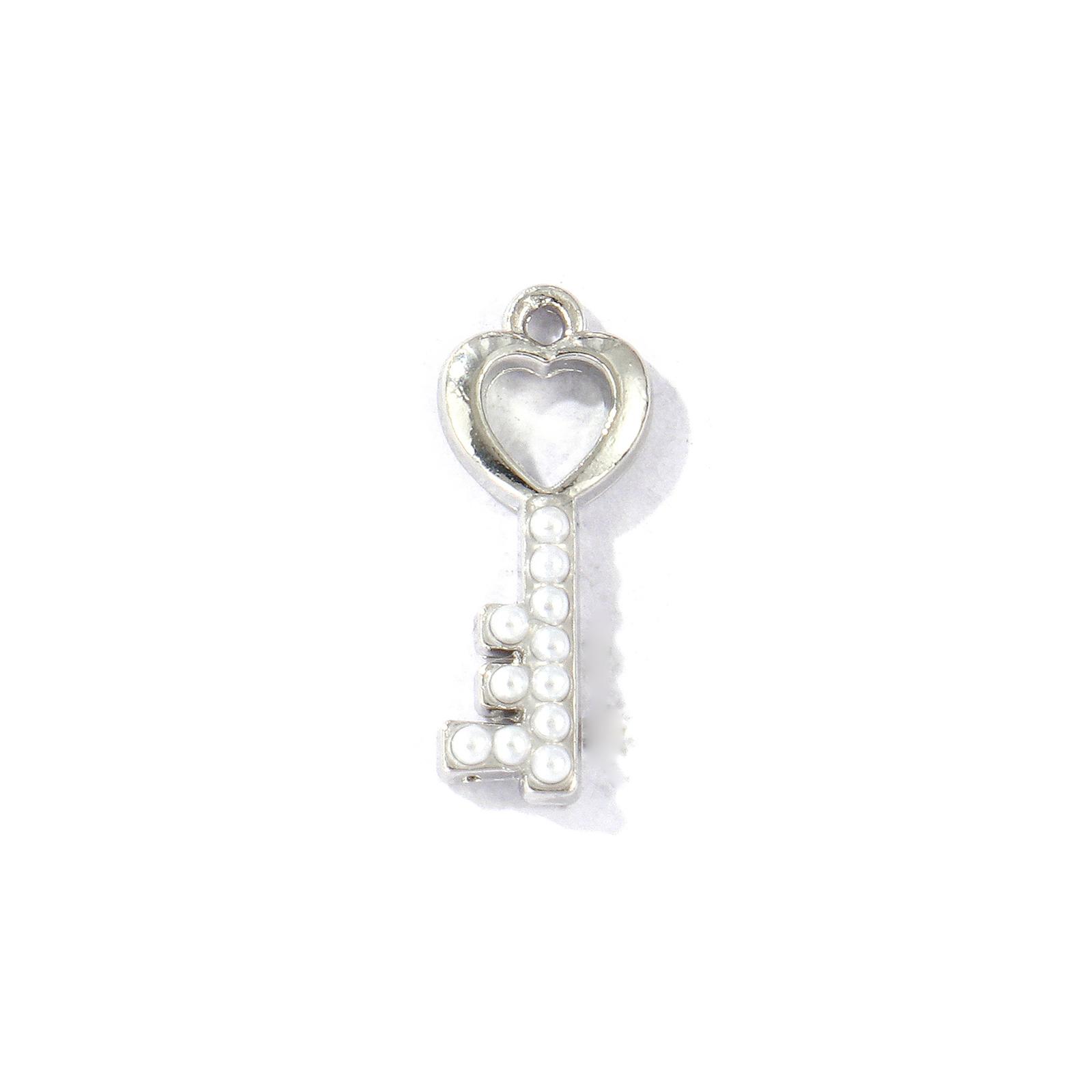 2 Pcs Brass Valentine s Day Charms Multicolor Heart Key Acrylic Imitation Pearl Pendants For DIY Necklace Jewelry Making Finding
2 Pcs Brass Valentine s Day Charms Multicolor Heart Key Acrylic Imitation Pearl Pendants For DIY Necklace Jewelry Making Finding