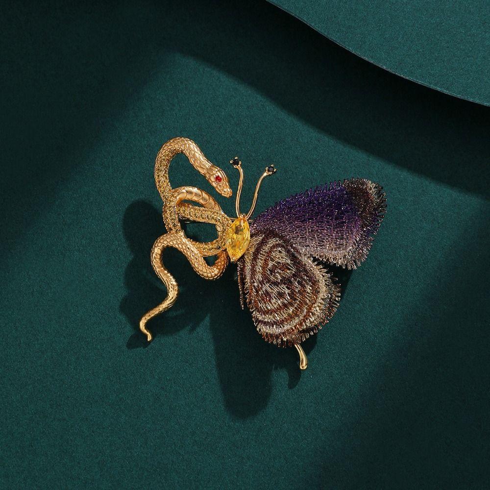 Animal Zodiac Snake Brooch Sparkling Snake Lapel Pin Temperament Rhinestone Collar Pins New Year Style5
Animal Zodiac Snake Brooch Sparkling Snake Lapel Pin Temperament Rhinestone Collar Pins New Year Style5
