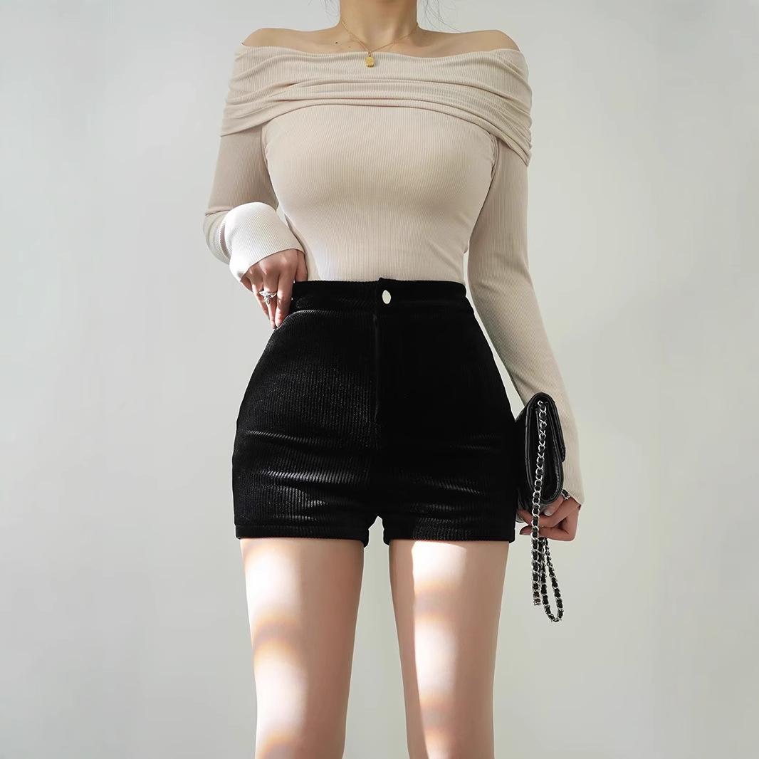 Women s Black High-Waisted Corduroy Bodycon Shorts - Autumn/Winter 2024 Korean Style S (81-90 lbs)
Women s Black High-Waisted Corduroy Bodycon Shorts - Autumn/Winter 2024 Korean Style S (81-90 lbs)