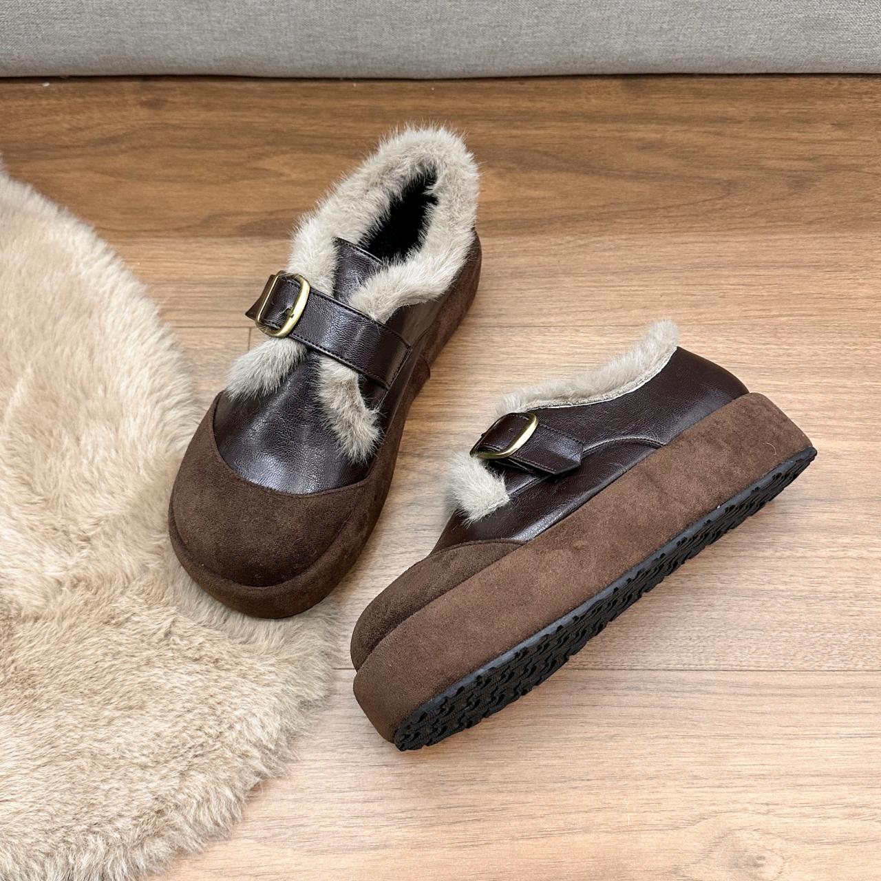 Новый Дизайн Теплый Хлопок Женские Плоские Платформы Мода Пряжка на Ремне Вечерняя Обувь Осень Зима Женские Удобные Меховые Туфли Слипоны 35
Новый Дизайн Теплый Хлопок Женские Плоские Платформы Мода Пряжка на Ремне Вечерняя Обувь Осень Зима Женские Удобные Меховые Туфли Слипоны 35