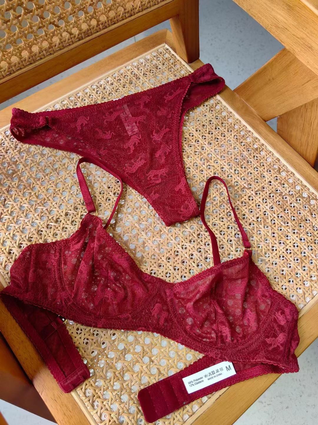 Sexy underwear ultra-thin perspective jacquard lace erotic underwear large breasts small anti-sagging bra cover XL бордовий
Sexy underwear ultra-thin perspective jacquard lace erotic underwear large breasts small anti-sagging bra cover XL бордовий