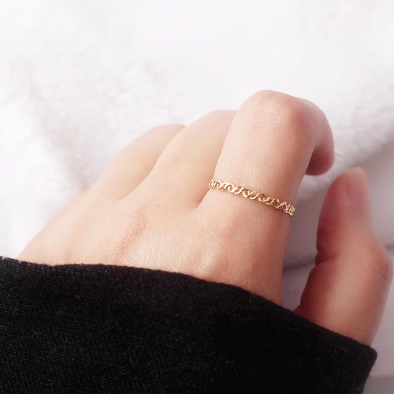 Oversize Women Cross Rings Simple Design Thin Rings Gold Color Metal Rings for Ladies fashion bague femme fashion Zircon
Oversize Women Cross Rings Simple Design Thin Rings Gold Color Metal Rings for Ladies fashion bague femme fashion Zircon