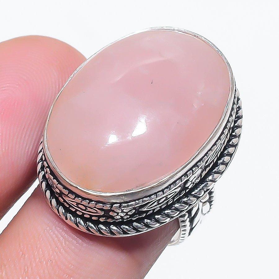 Natural Rose Quartz Gemstone 925 Sterling Silver Jewelry Ring Size 7 AR-15975
Natural Rose Quartz Gemstone 925 Sterling Silver Jewelry Ring Size 7 AR-15975