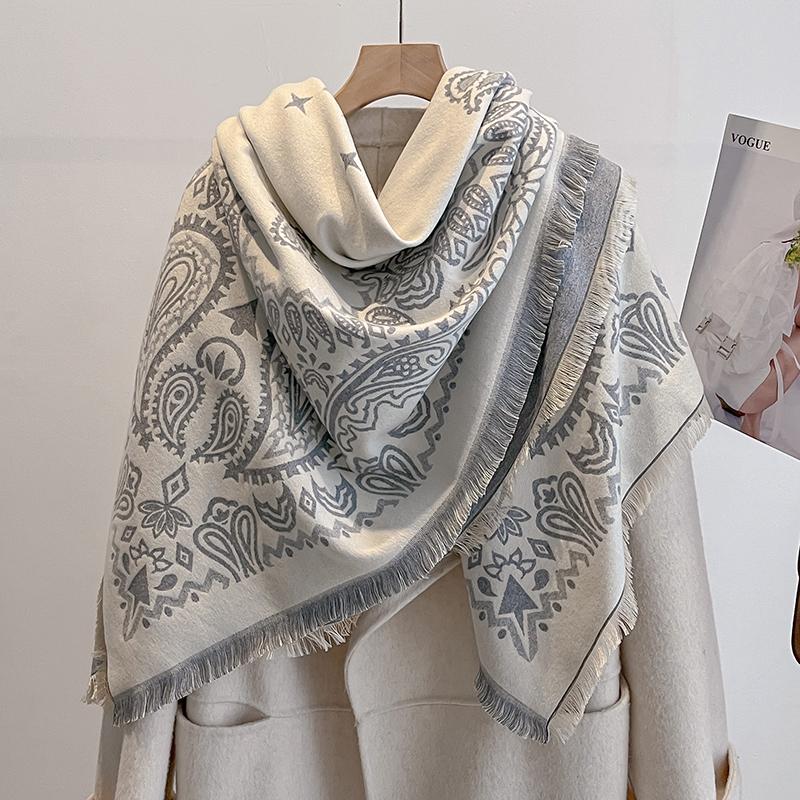 Elegant Heart Pattern Scarf Imitation Cashmere Soft Warm Versatile Shawl Coldproof Windproof Blanket Scarf For Autumn Winter
Elegant Heart Pattern Scarf Imitation Cashmere Soft Warm Versatile Shawl Coldproof Windproof Blanket Scarf For Autumn Winter