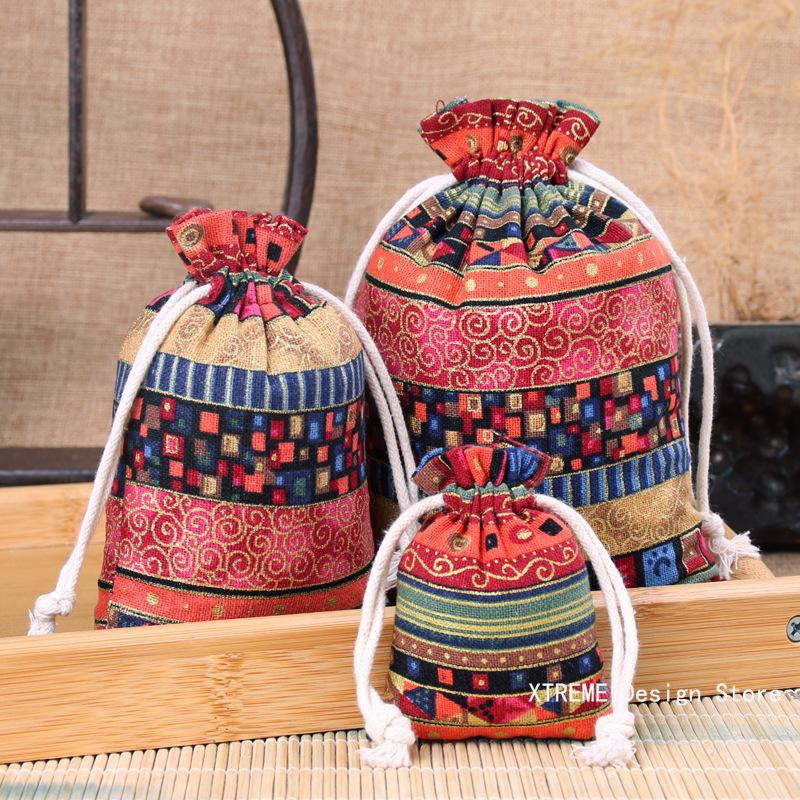 1PC Ethnic Style Cotton Linen Drawstring Pocket Bag Buddhist Beads Storage Bag Jewelry Coin Purse Bag Small Things Sorting Bags S 7x9cm
1PC Ethnic Style Cotton Linen Drawstring Pocket Bag Buddhist Beads Storage Bag Jewelry Coin Purse Bag Small Things Sorting Bags S 7x9cm