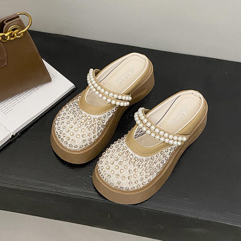 European fairy style bow pearl platform mesh sandals summer new high-end muffin bag head cool slippers 40 хаки
European fairy style bow pearl platform mesh sandals summer new high-end muffin bag head cool slippers 40 хаки