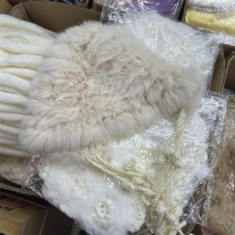 Fashion handmade rabbit fur loli hat girls autumn and winter large board type outdoor warm personality furry snow hat M(56-58cm) бордовий
Fashion handmade rabbit fur loli hat girls autumn and winter large board type outdoor warm personality furry snow hat M(56-58cm) бордовий